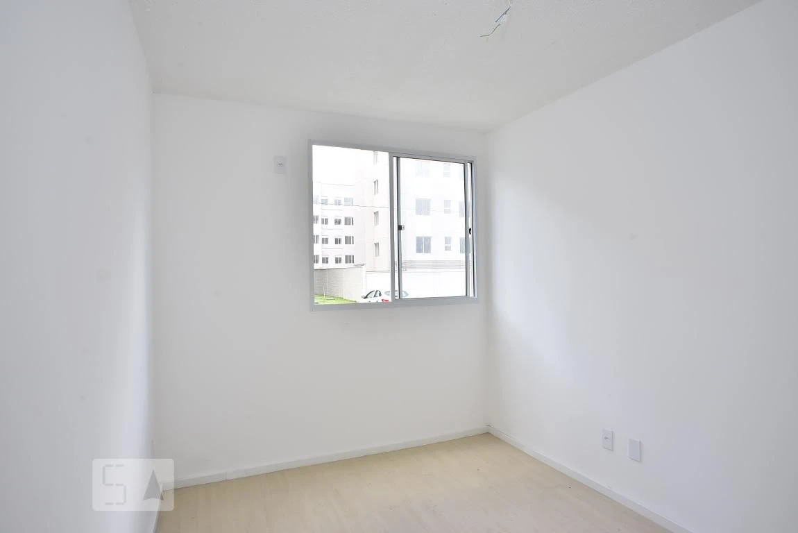 Wood or laminate floors in a 2-bedroom apartment, 45 m² — photo 16