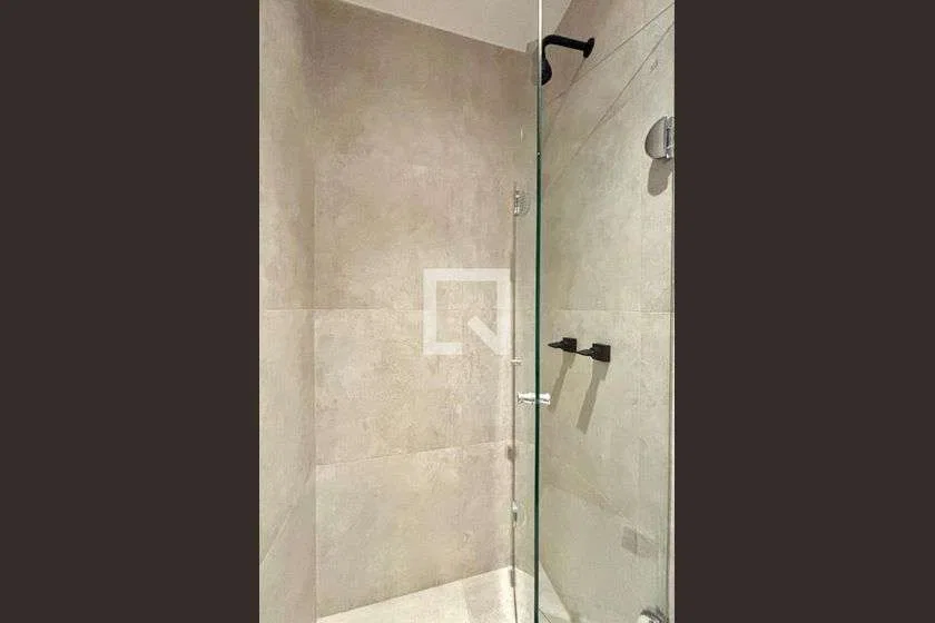Renovated 2-bedroom apartment with city view, 85 m² — photo 11