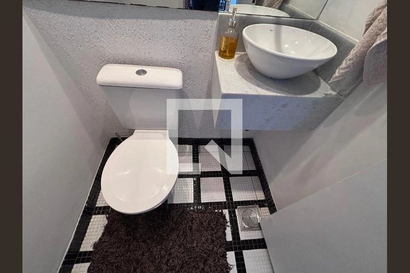 Furnished apartment with 2 en-suite bedrooms and balcony — photo 36