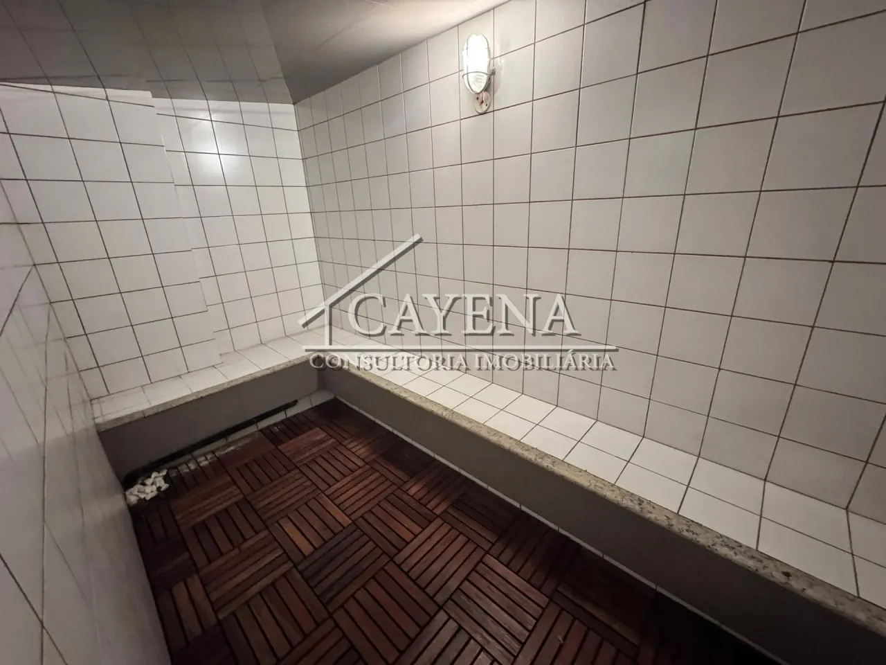 Furnished 1-bedroom apartment with open-plan kitchen — photo 13