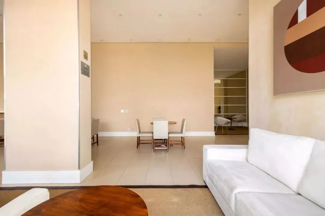 Apartamento de 2 dormitorios con balcón cerrado en vidrio — photo 52