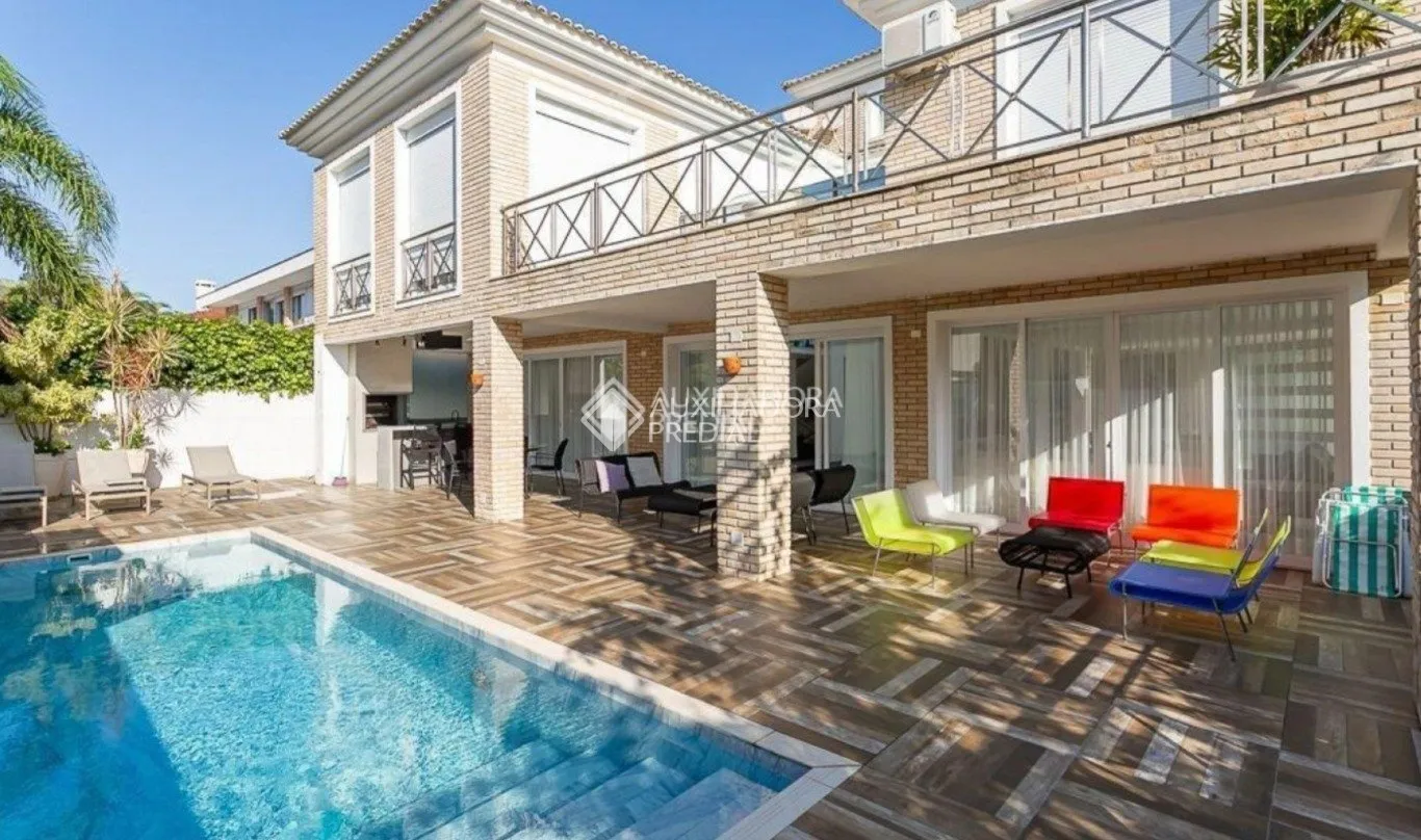 Furnished house with 6 en-suite bedrooms and 7 baths — photo 46