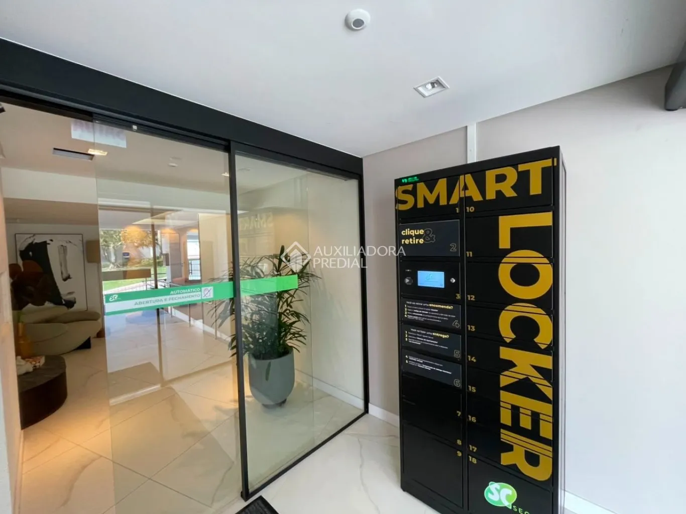 2-bedroom apartment with balcony and terrace — photo 42