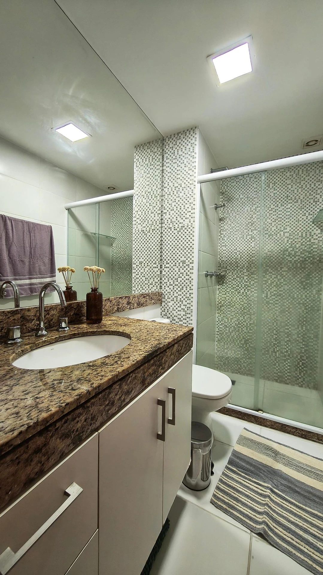 Glass-enclosed balcony in a 3-bedroom apartment, 85 m² — photo 28