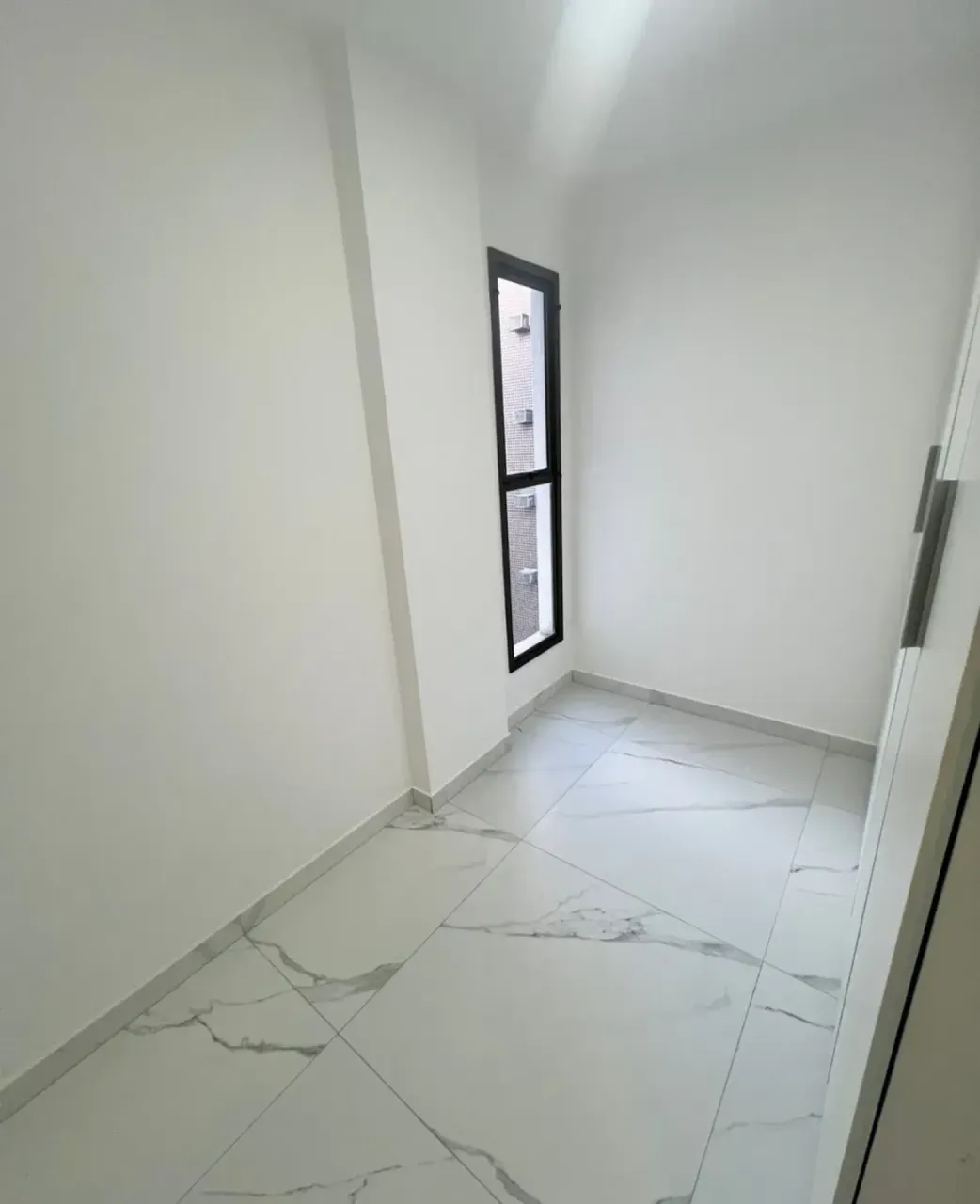 Apartment with 3 bedrooms, 2 bathrooms and a balcony — photo 19