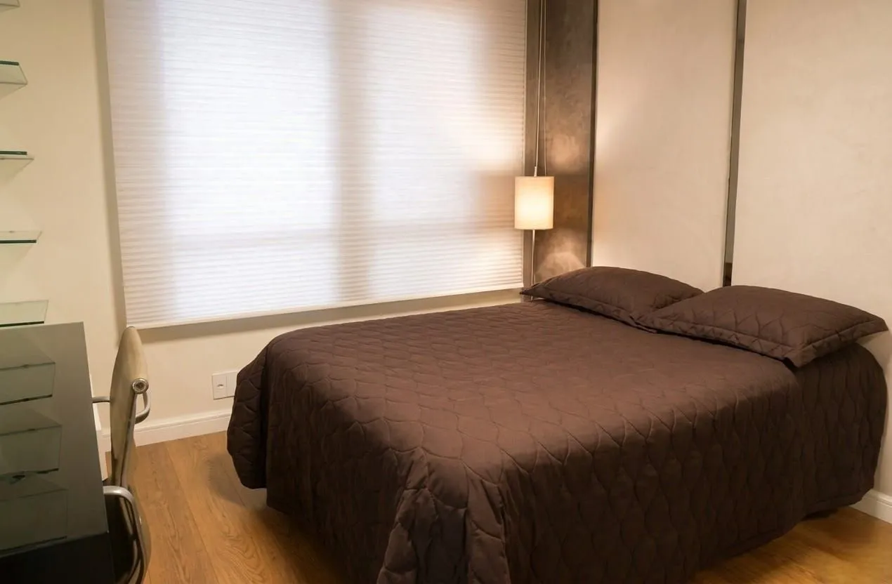 Apartamento amueblado de 4 dormitorios con 327 m² y balcón — photo 19