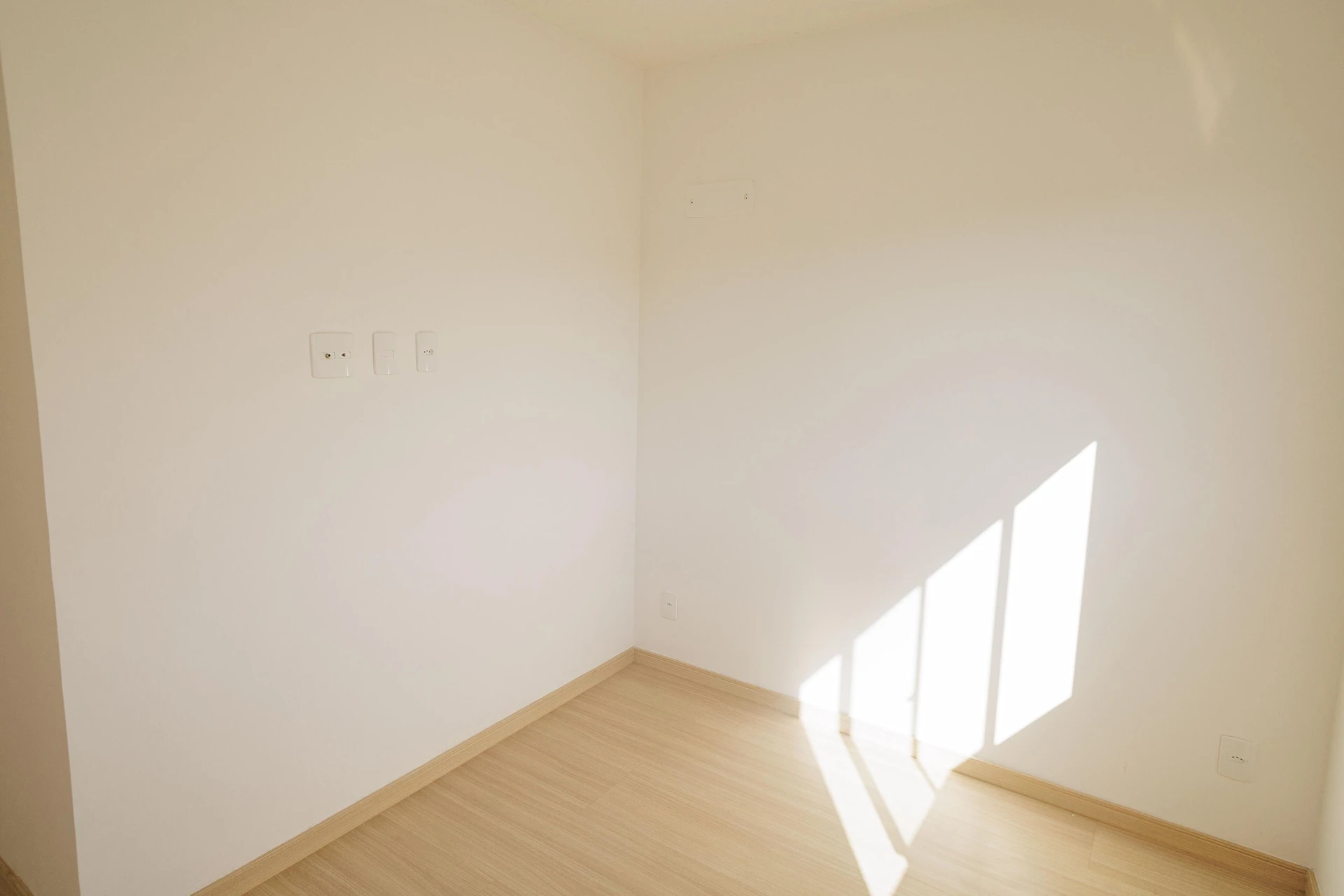 Apartment for rent with 2 bedrooms and a condo pool — photo 5
