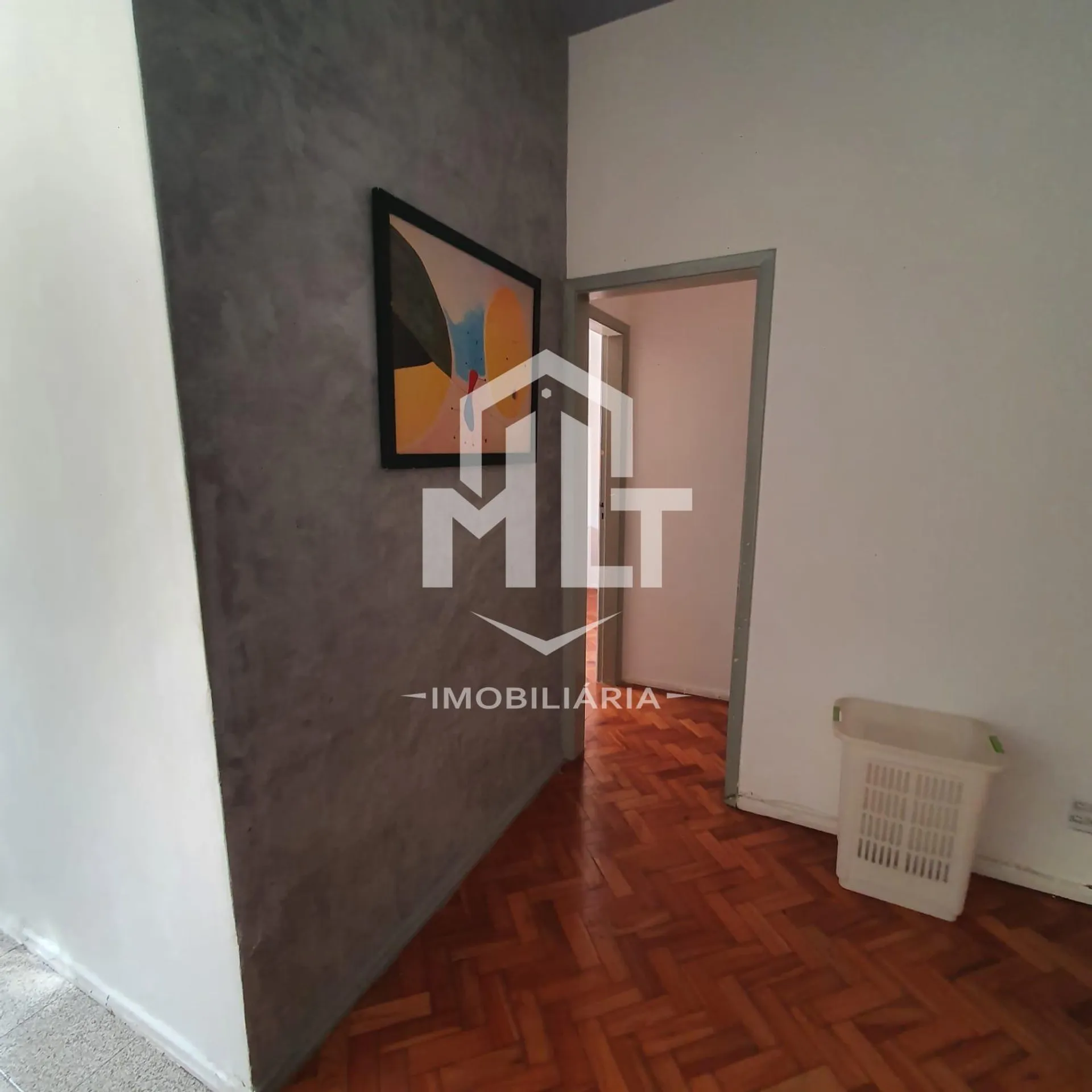 Apartment, 53 m², with wood or laminate floors — photo 12