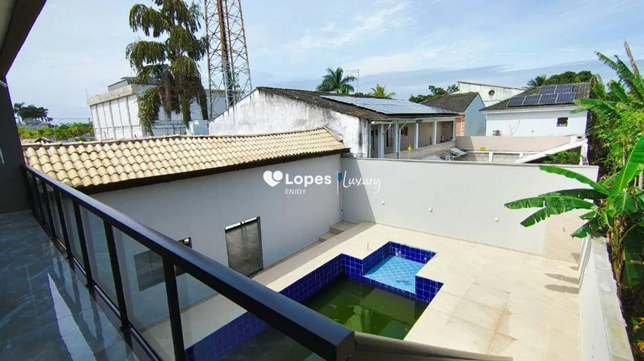 5-bedroom house with open-plan kitchen and gas stove — photo 39