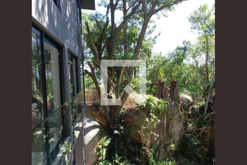 Casa com 5 quartos e cozinha em conceito aberto — photo 14