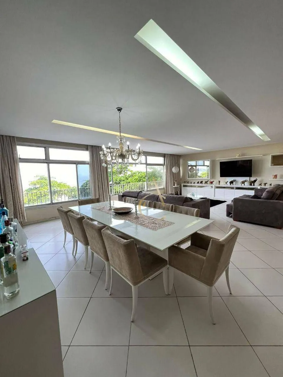 Rental apartment with 5 bedrooms and 4 bathrooms — photo 4