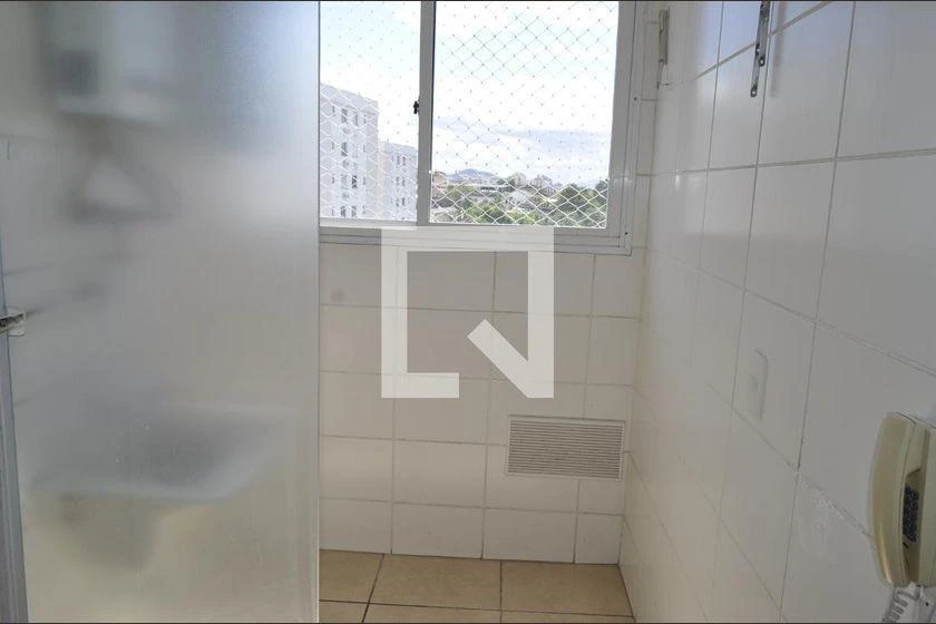 Glass-enclosed balcony in a 2-bedroom apartment, 47 m² — photo 17
