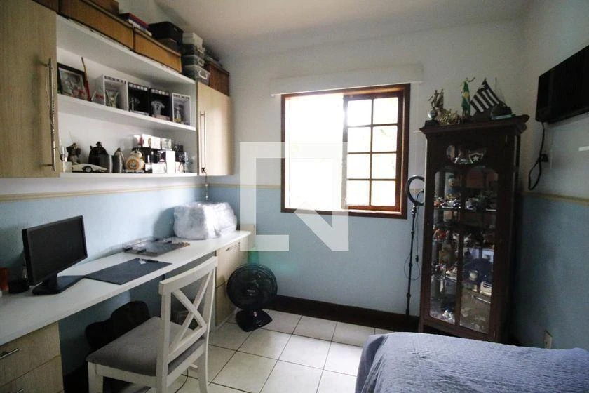 Casa de 700 m² con bañera y vestidor — photo 10