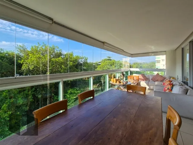 Apartment with 4 bedrooms and 4 bathrooms — photo 7