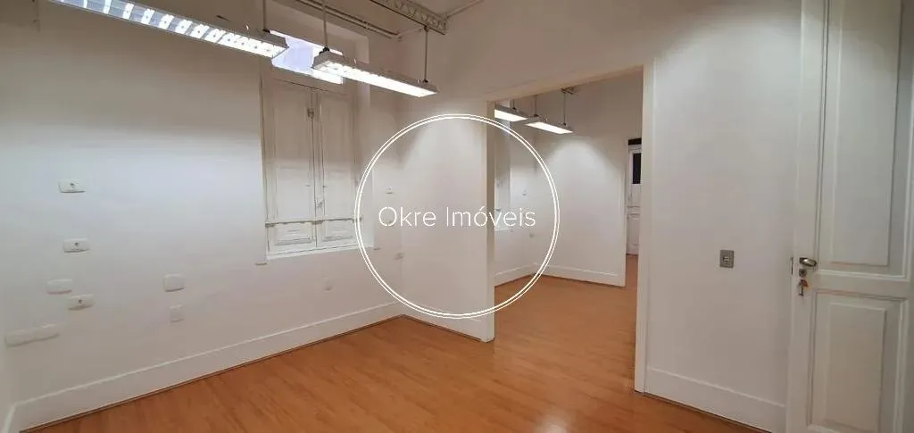 House with 1 bedroom and 5 bathrooms, 600 m² — photo 16