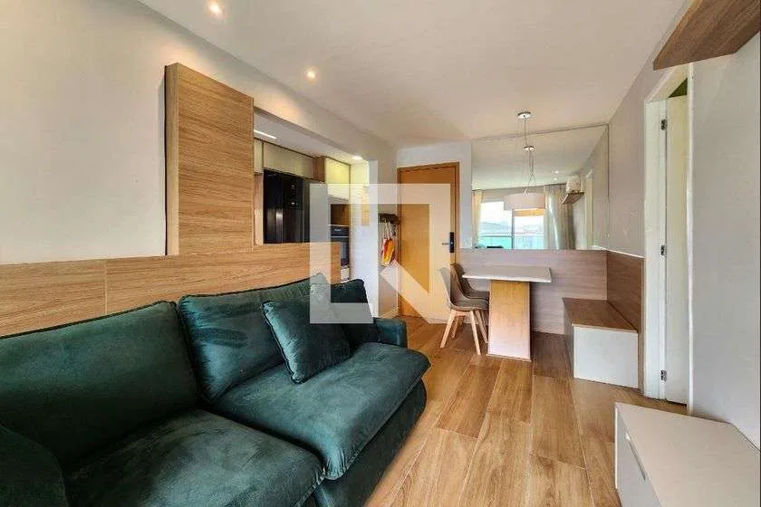 Apartment, 66 m², with a glass-enclosed balcony — photo 6