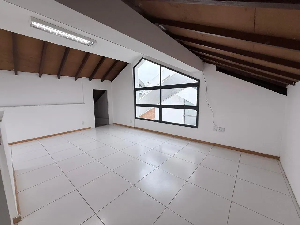 Casa com janelas do piso ao teto, Recreio dos Bandeirantes — photo 21