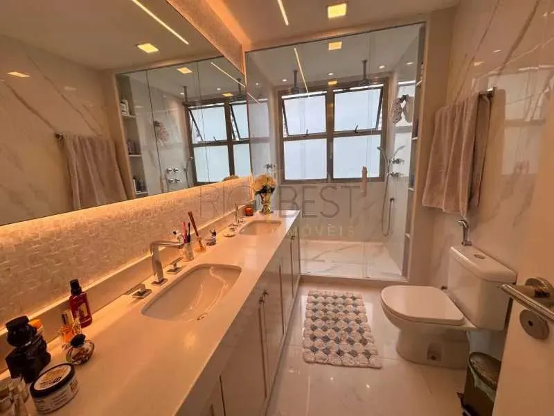 Furnished 4-bedroom apartment with park-view windows — photo 7