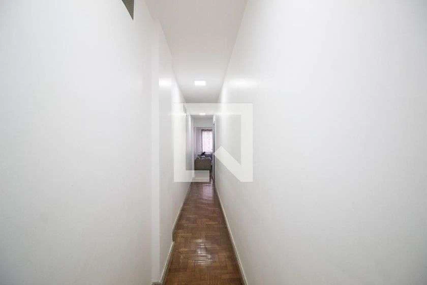 Furnished 67 m² apartment with 2 bedrooms and 1 bathroom — photo 24