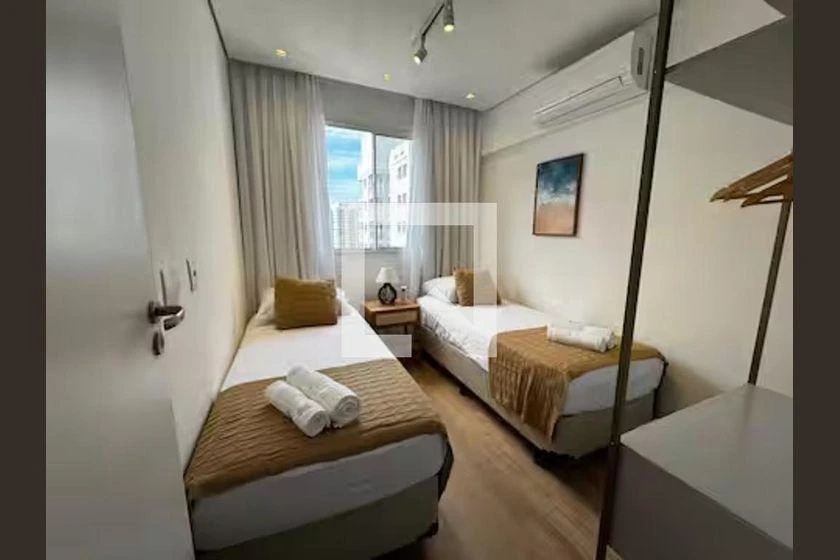 Apartamento amueblado de 2 dormitorios con cocina abierta — photo 26