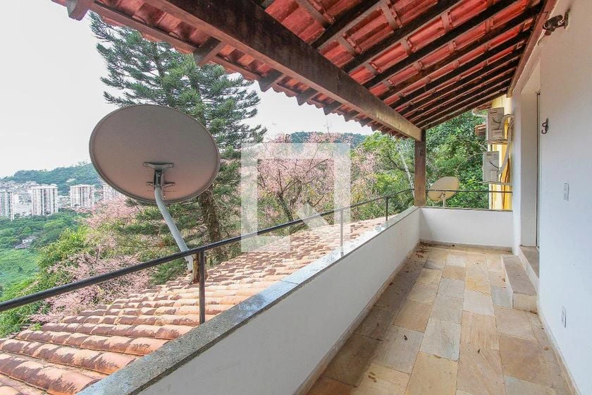 5-bedroom house with a private pool in Rio de Janeiro — photo 31