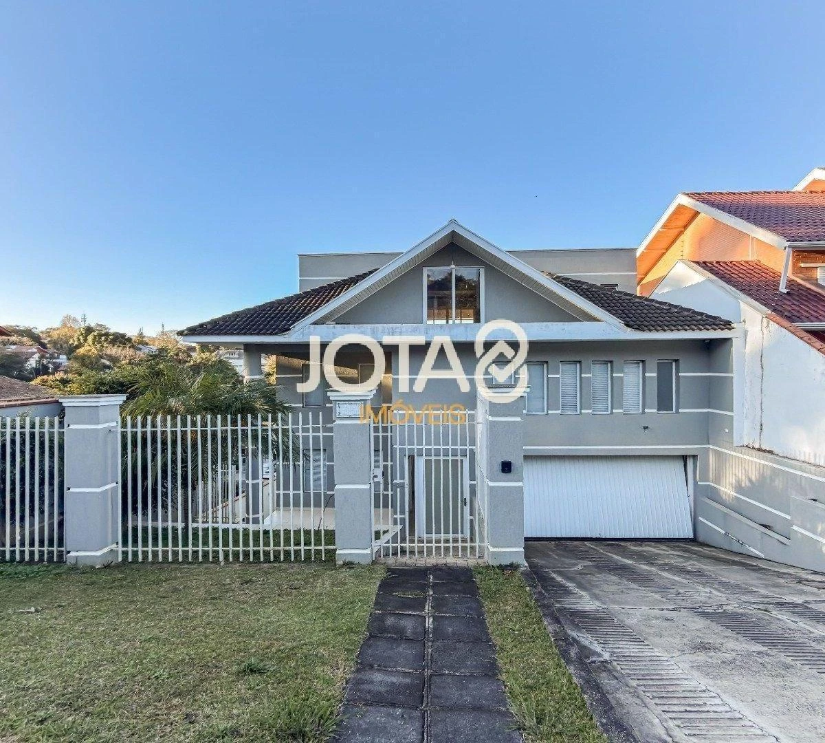Spacious house with 3 en-suite bedrooms and 526 m² — photo 7