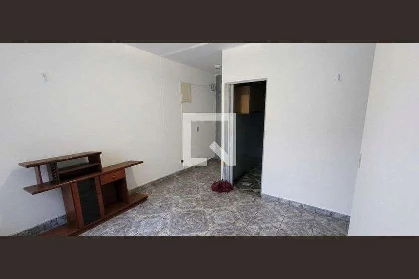 Apartamento para alugar de 2 quartos e 41 m²