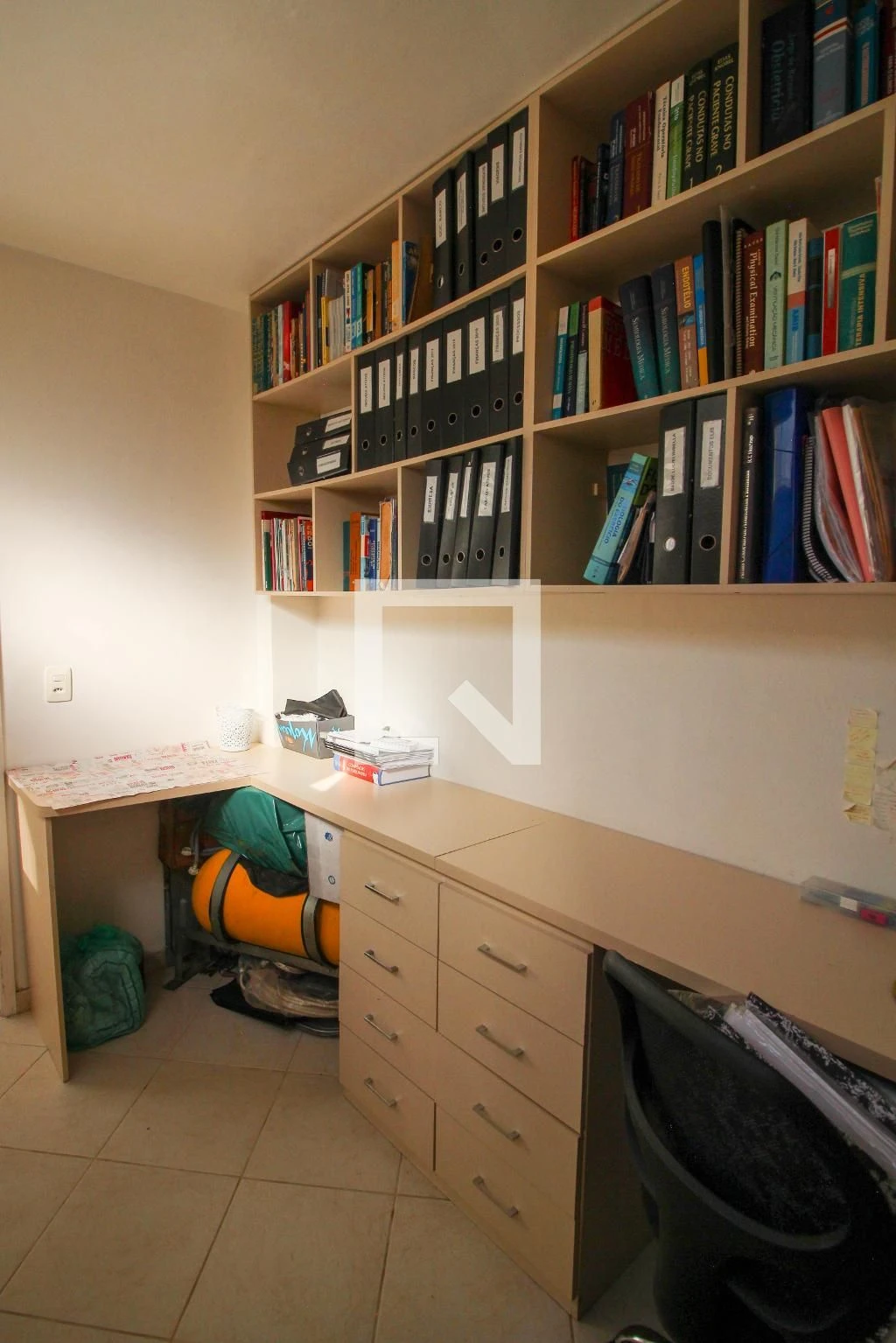3-bedroom unfurnished apartment with laundry area — photo 38