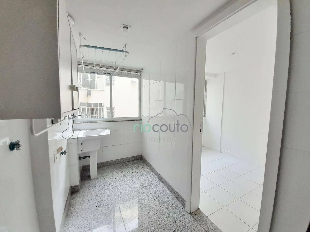 Apartamento de 4 dormitórios com 5 banheiros e área 198 m² — photo 18