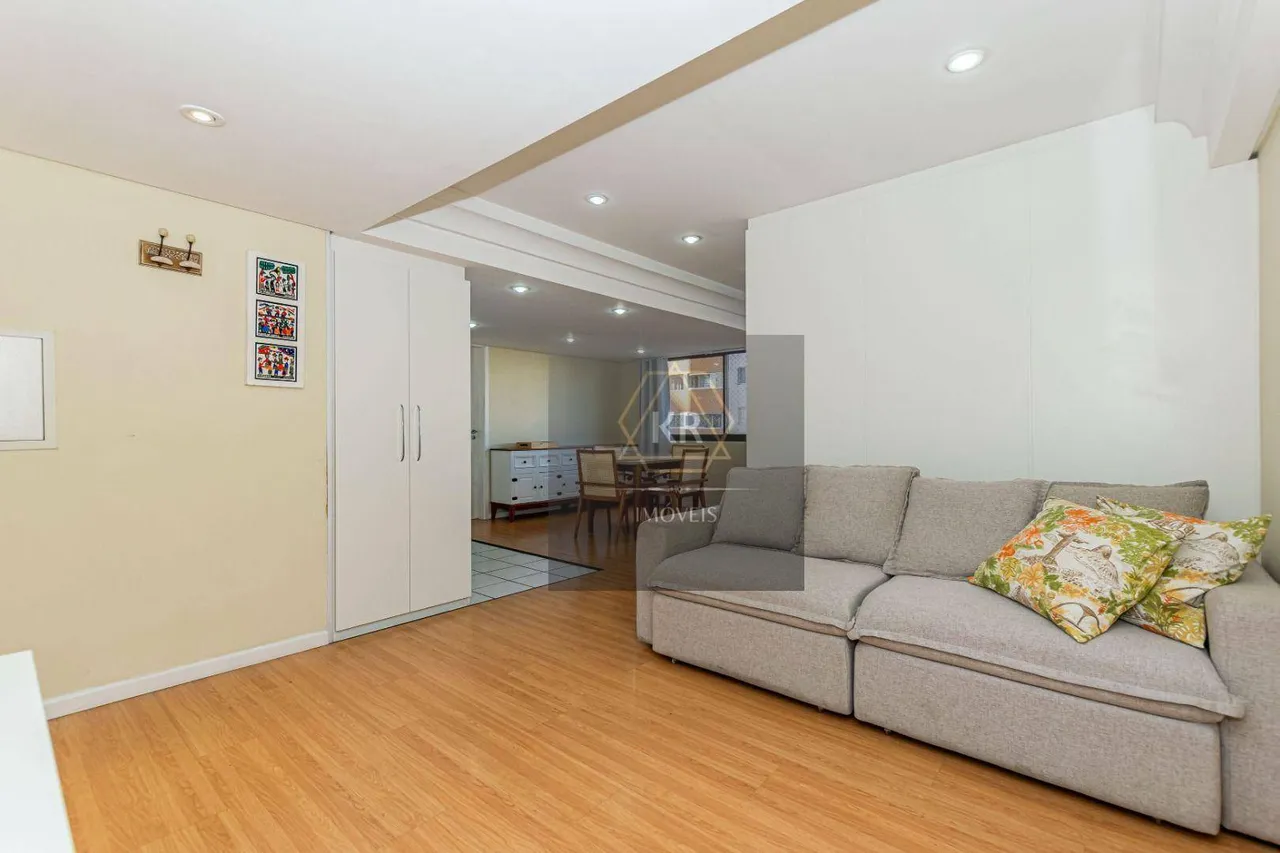 1-bedroom apartment with open-plan kitchen — photo 6