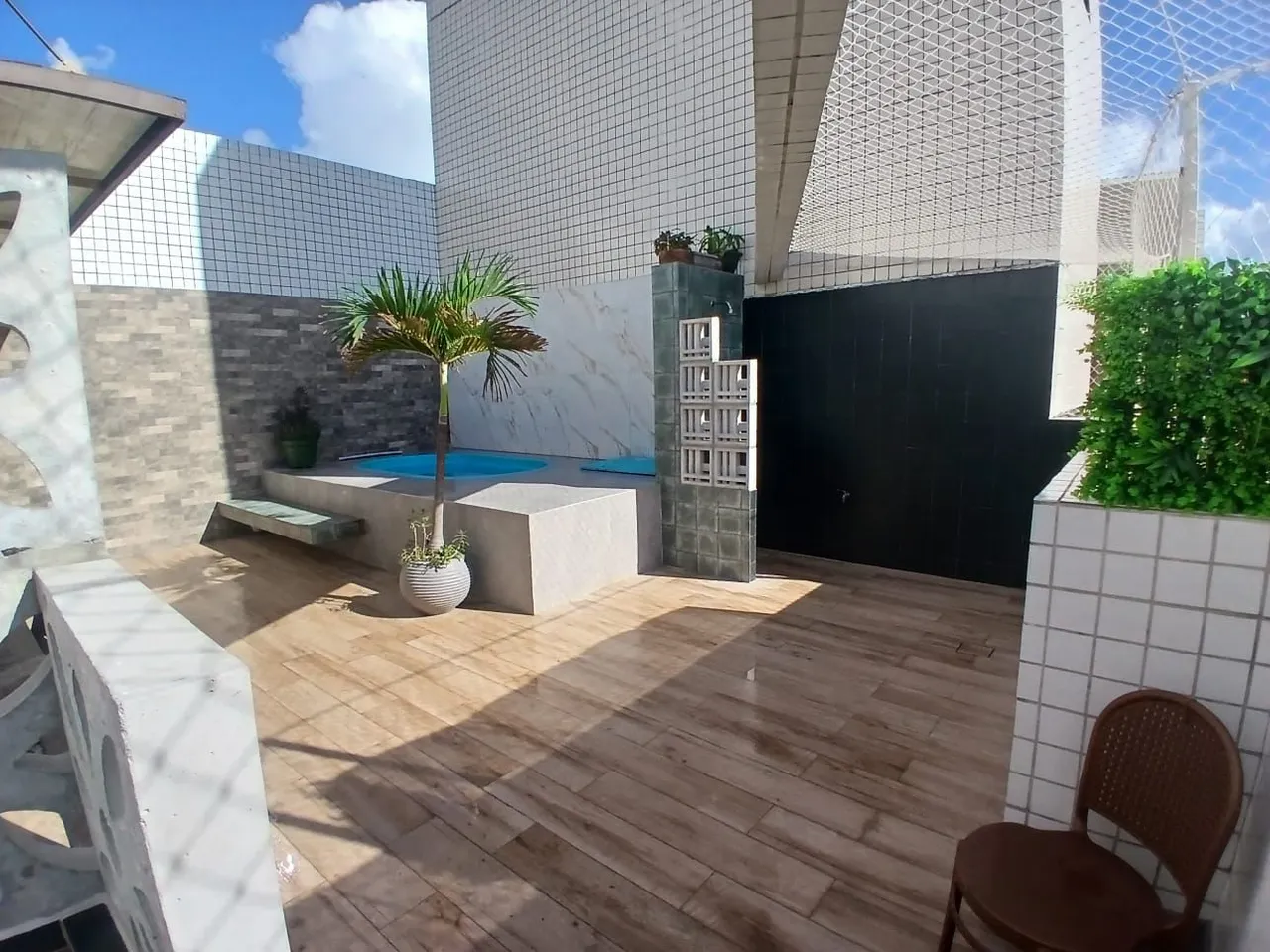 Home office in a 2-bedroom apartment, 115 m² — photo 8