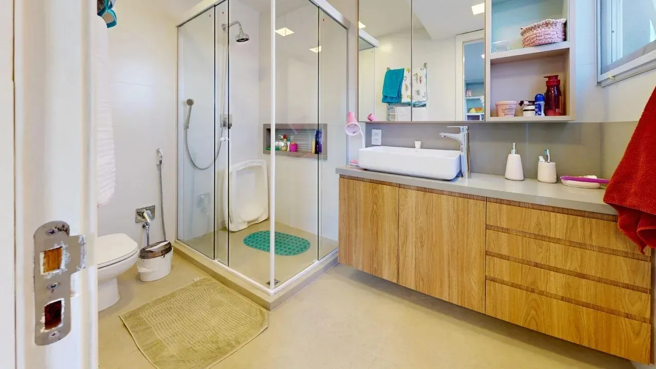 Furnished 310 m² penthouse with 3 en-suite rooms — photo 22