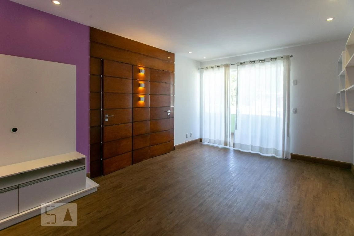 Unfurnished house with 5 en-suite bedrooms and private garden — photo 13