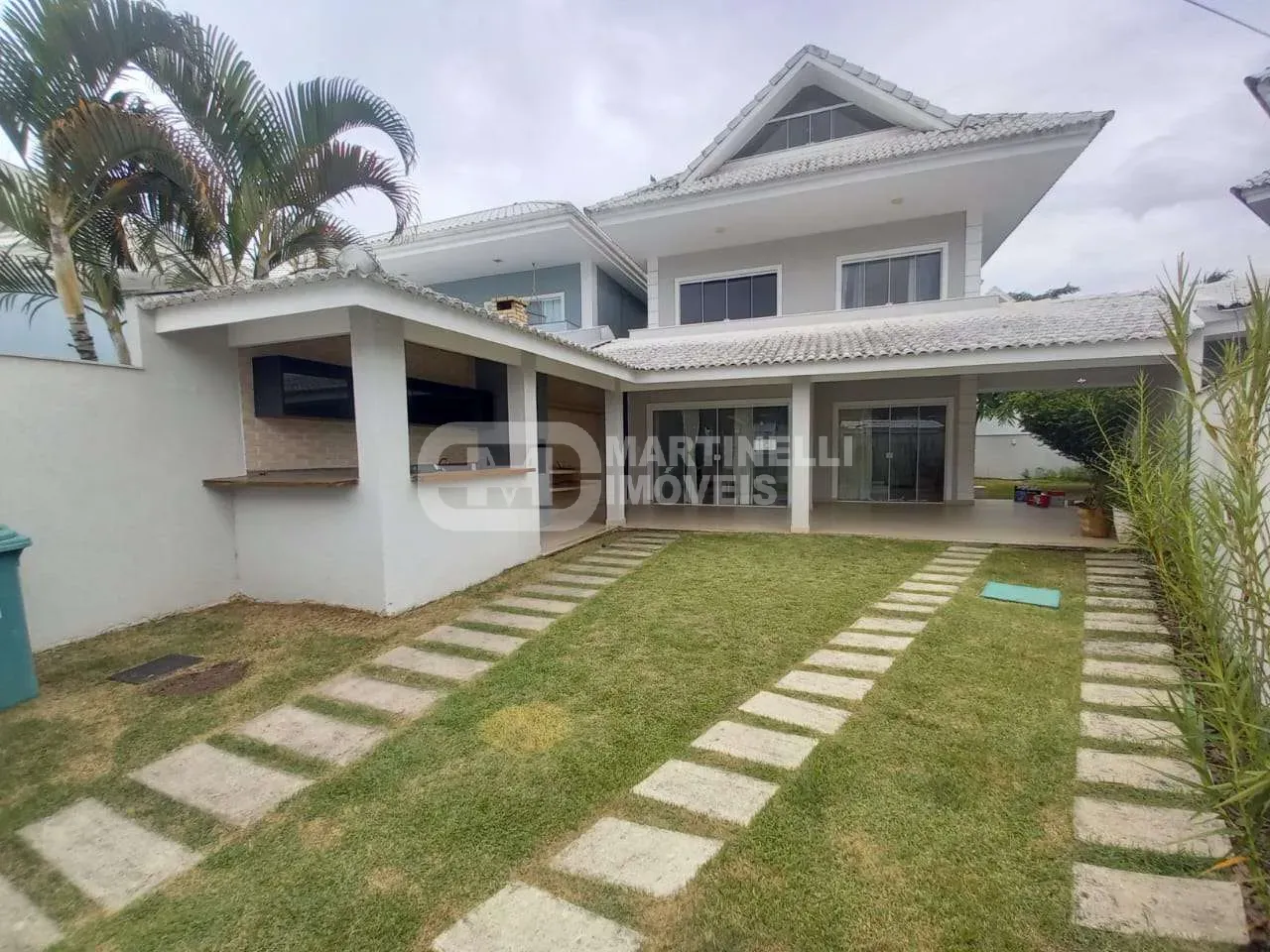 House, 220 m², with a grill on the balcony — photo 9
