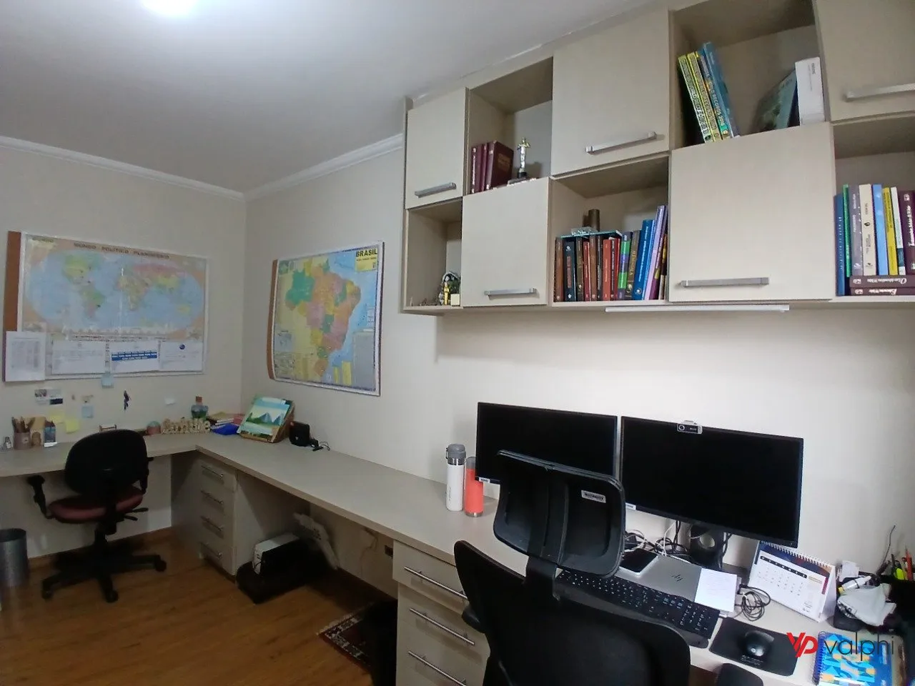 4-bedroom apartment with a walk-in closet in Curitiba — photo 75