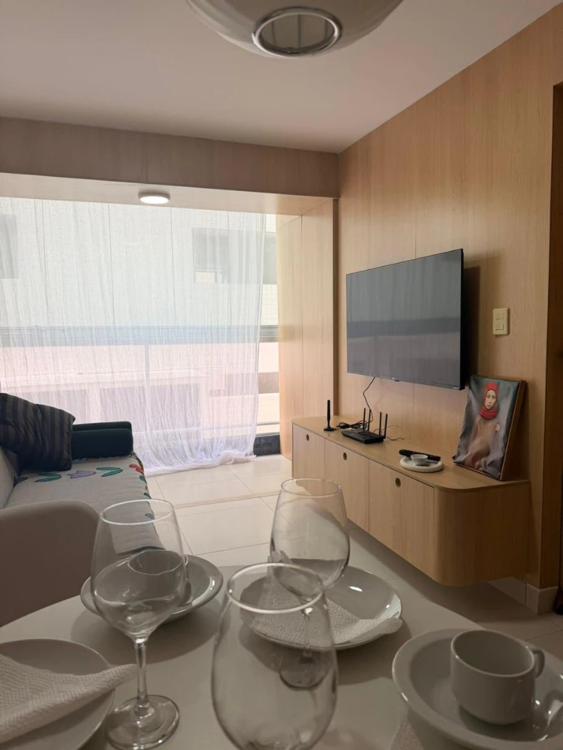 2-bedroom apartment with balcony and two en-suites — photo 2