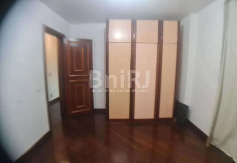4-bedroom apartment with 271 m² and 3 parking spots — photo 6