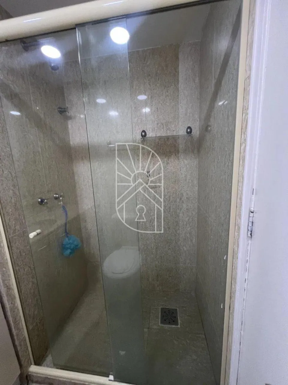 Apartamento de 2 quartos com 2 banheiros e varanda — photo 10