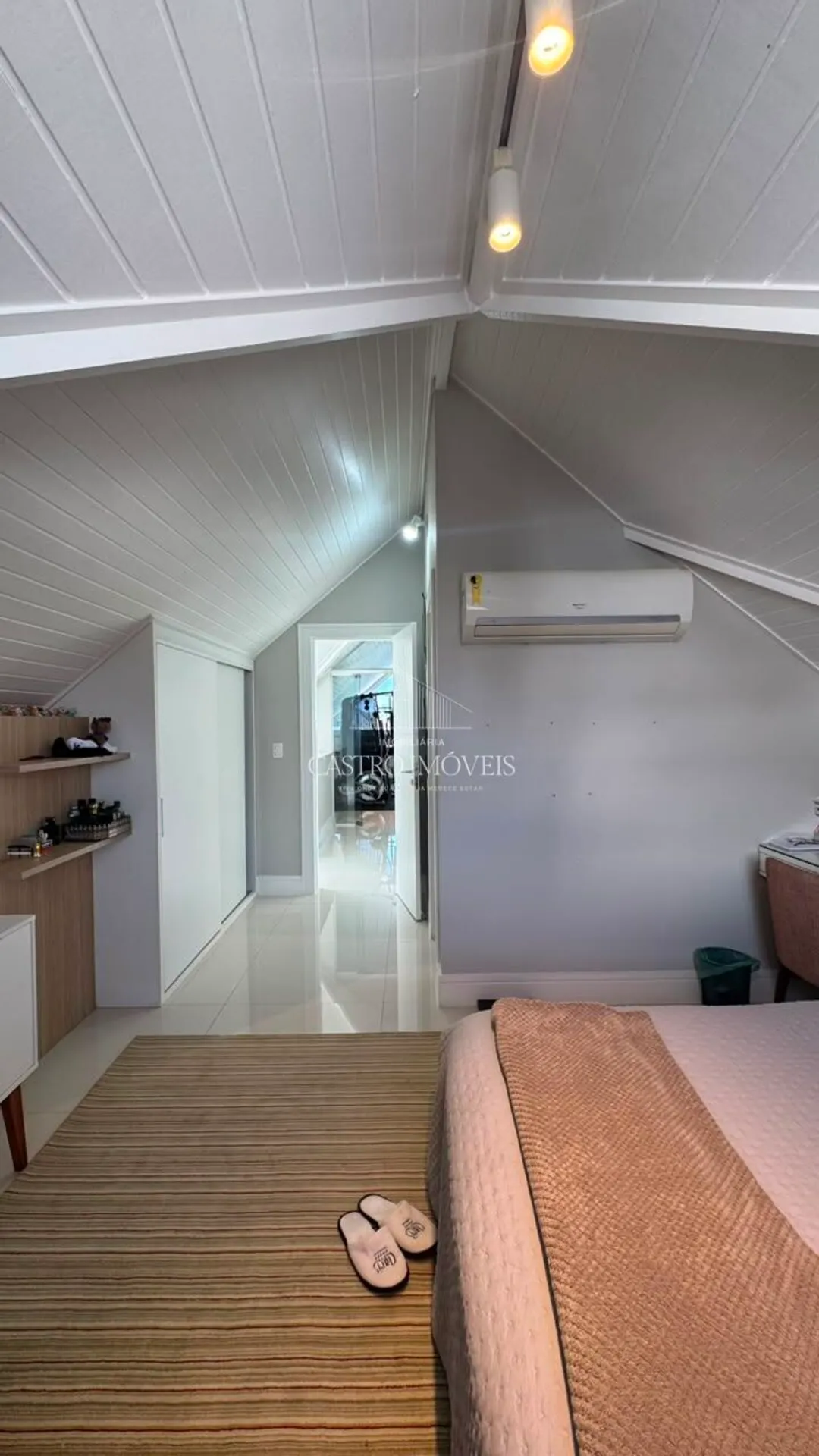 Furnished house with 4 en-suite bedrooms and private garden — photo 23