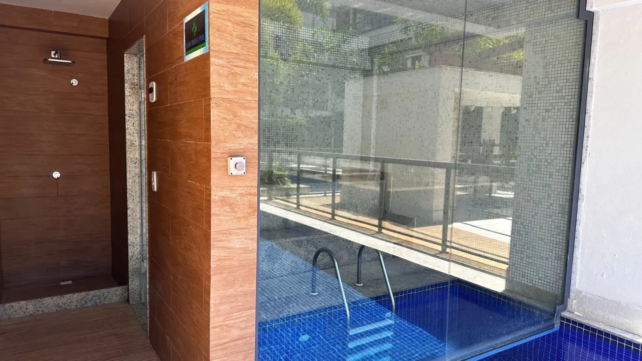 Apartamento semimobiliado com cozinha fechada e 2 vagas — photo 16