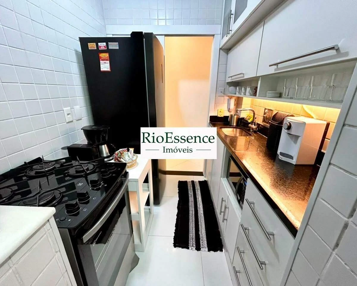 Furnished 1-bedroom apartment with separate kitchen — photo 13
