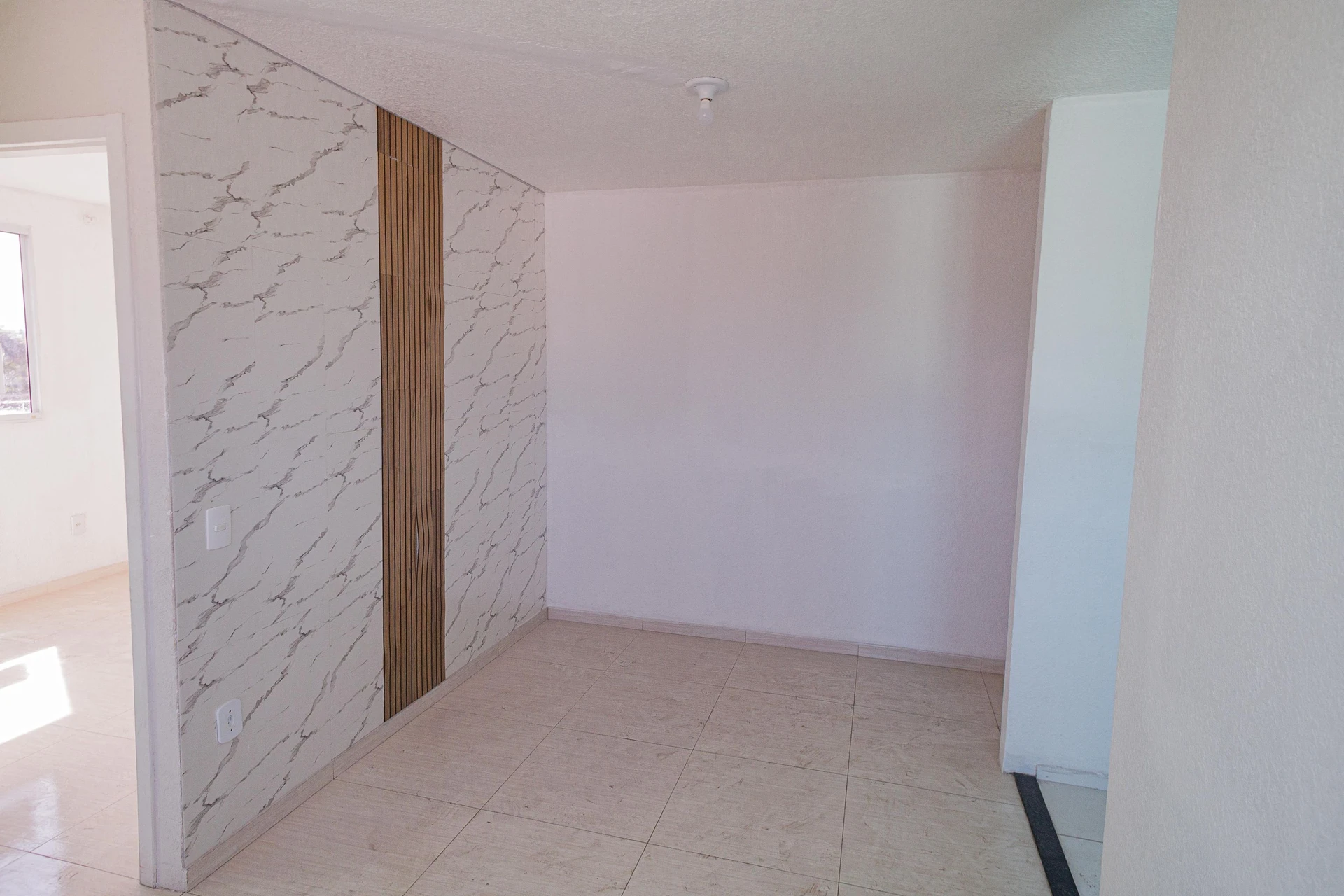 2-bedroom apartment with 1 bathroom and 2 parking spaces — photo 9