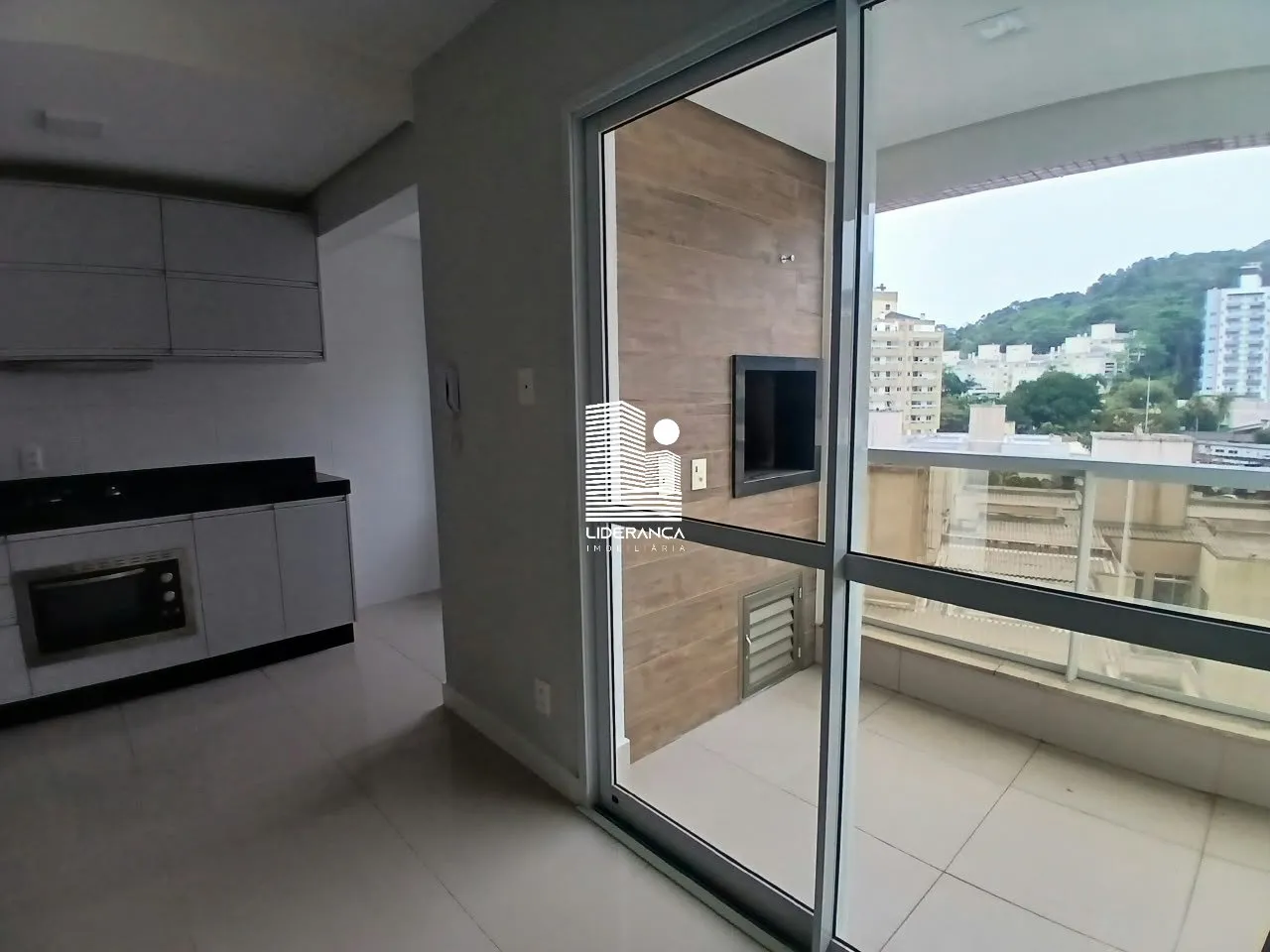 Mountain view in a 2-bedroom apartment, 79 m² — photo 11