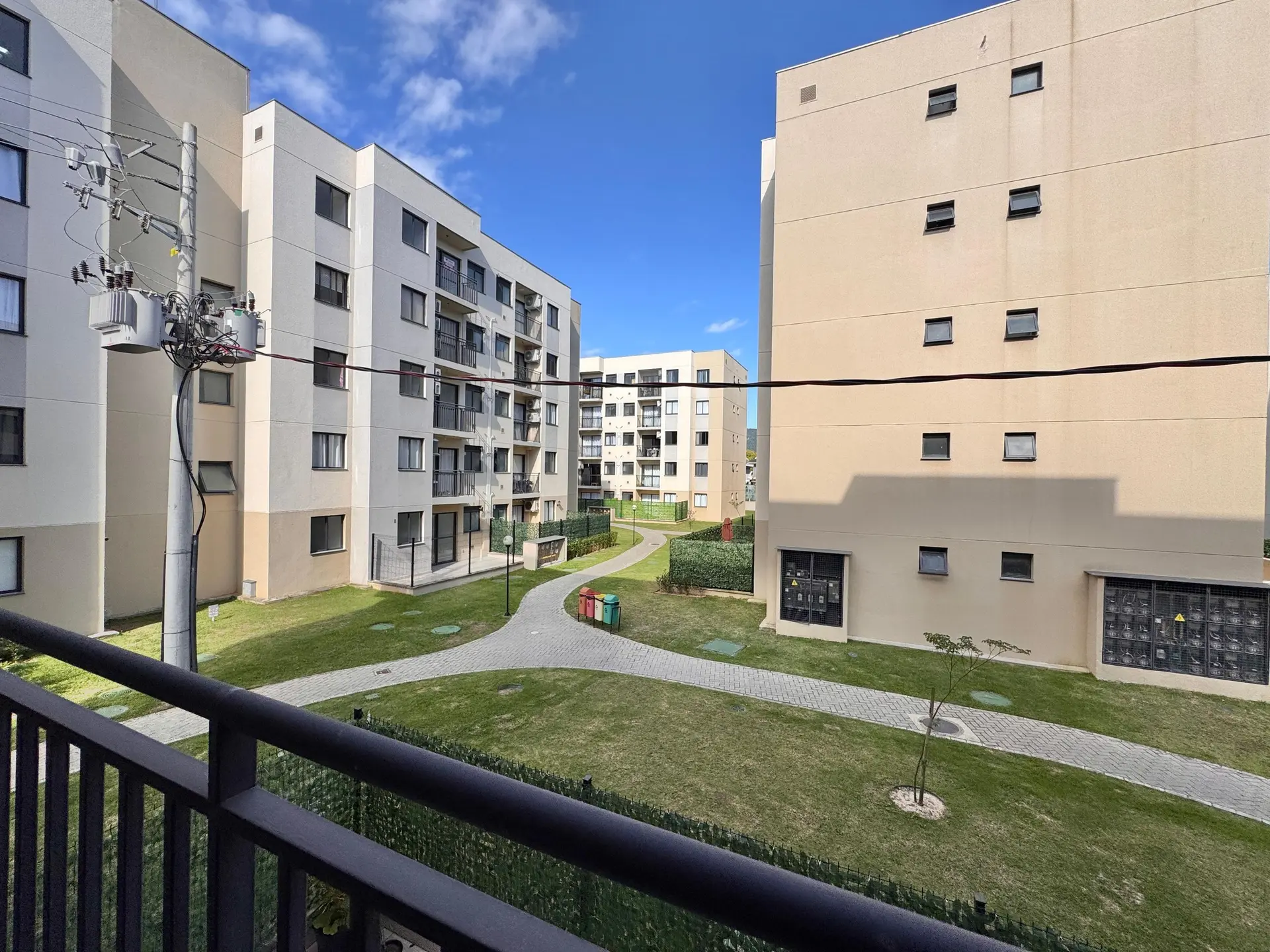 Unfurnished 2-bedroom apartment with parking and balcony — photo 19