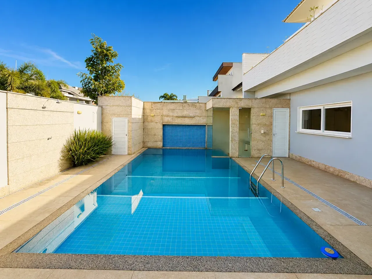 Casa com 4 quartos e 5 banheiros, 3 vagas — photo 13