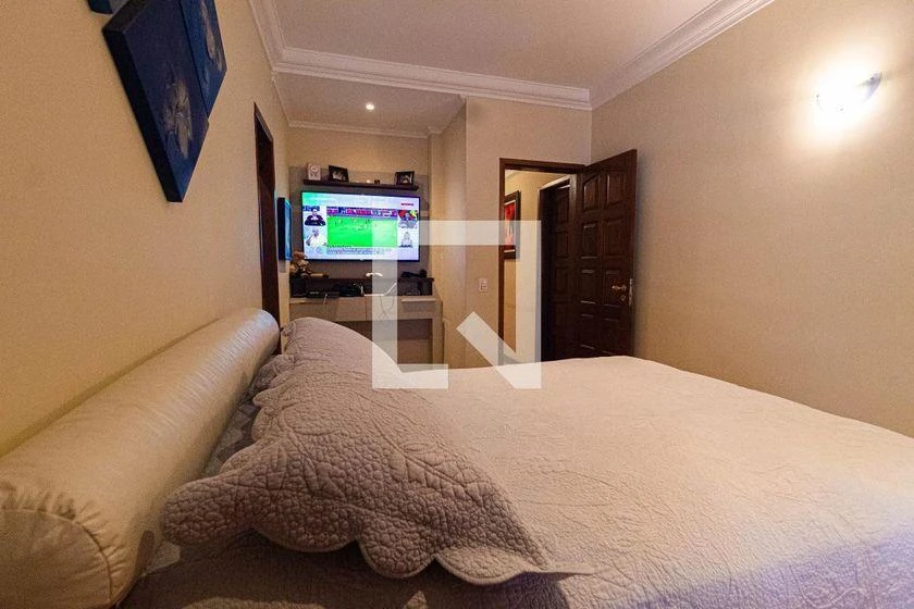 Rental house with 4 en-suite bedrooms and 7 baths, 670 m² — photo 34