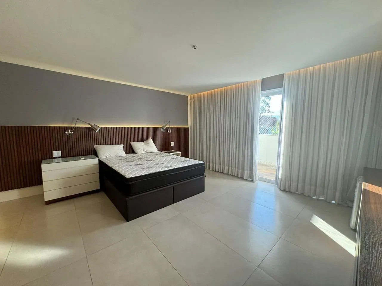 Furnished house with 5 bedrooms and 5 baths, 780 m² — photo 8