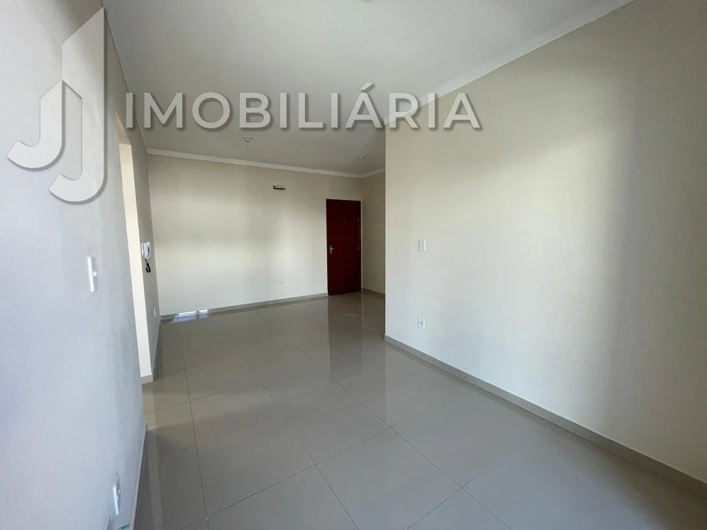78 m² unfurnished apartment with a glass shower — photo 2