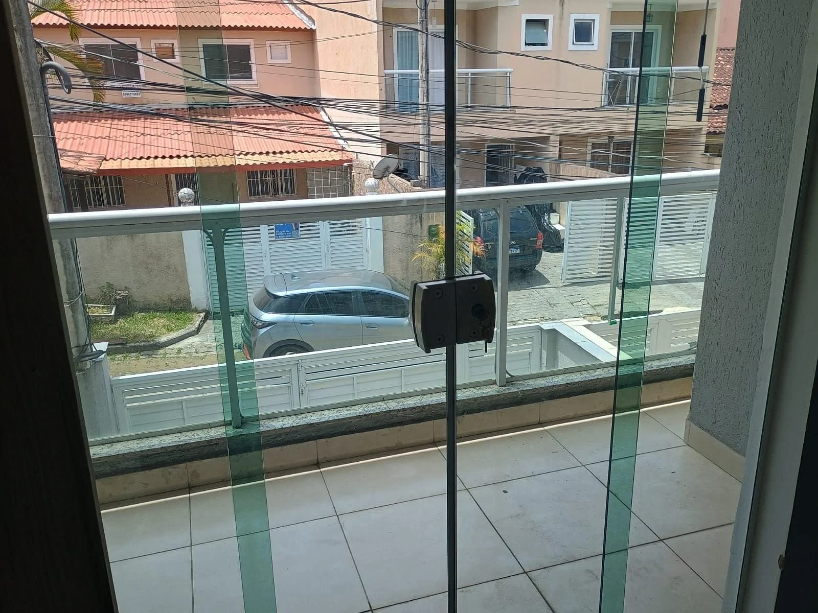 Furnished house with 3 bedrooms and a balcony — photo 2