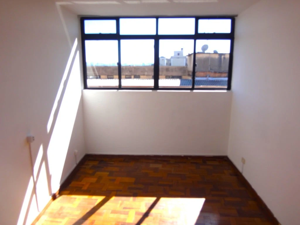Apartamento, 86 m², com piso de madeira ou laminado — photo 4